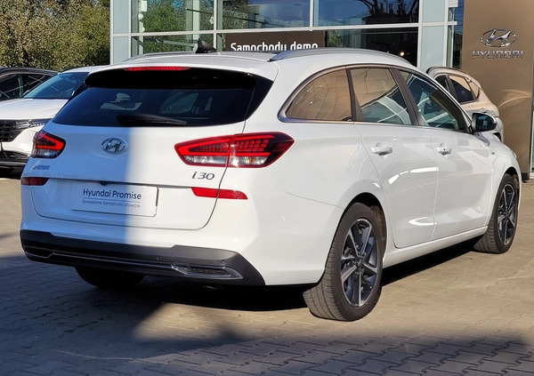 Hyundai I30 cena 92900 przebieg: 88840, rok produkcji 2021 z Czersk małe 667